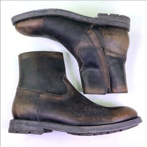FRYE BOWERY INSIDE ZIP BOOT (10.5M)